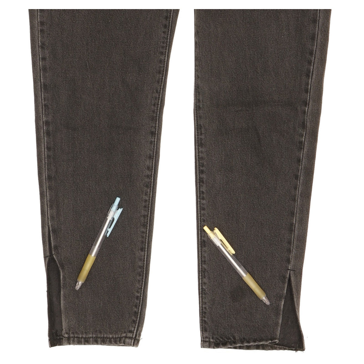 Levi's Black Skinny Relaxed Mom Jeans High Waisted W23 L27