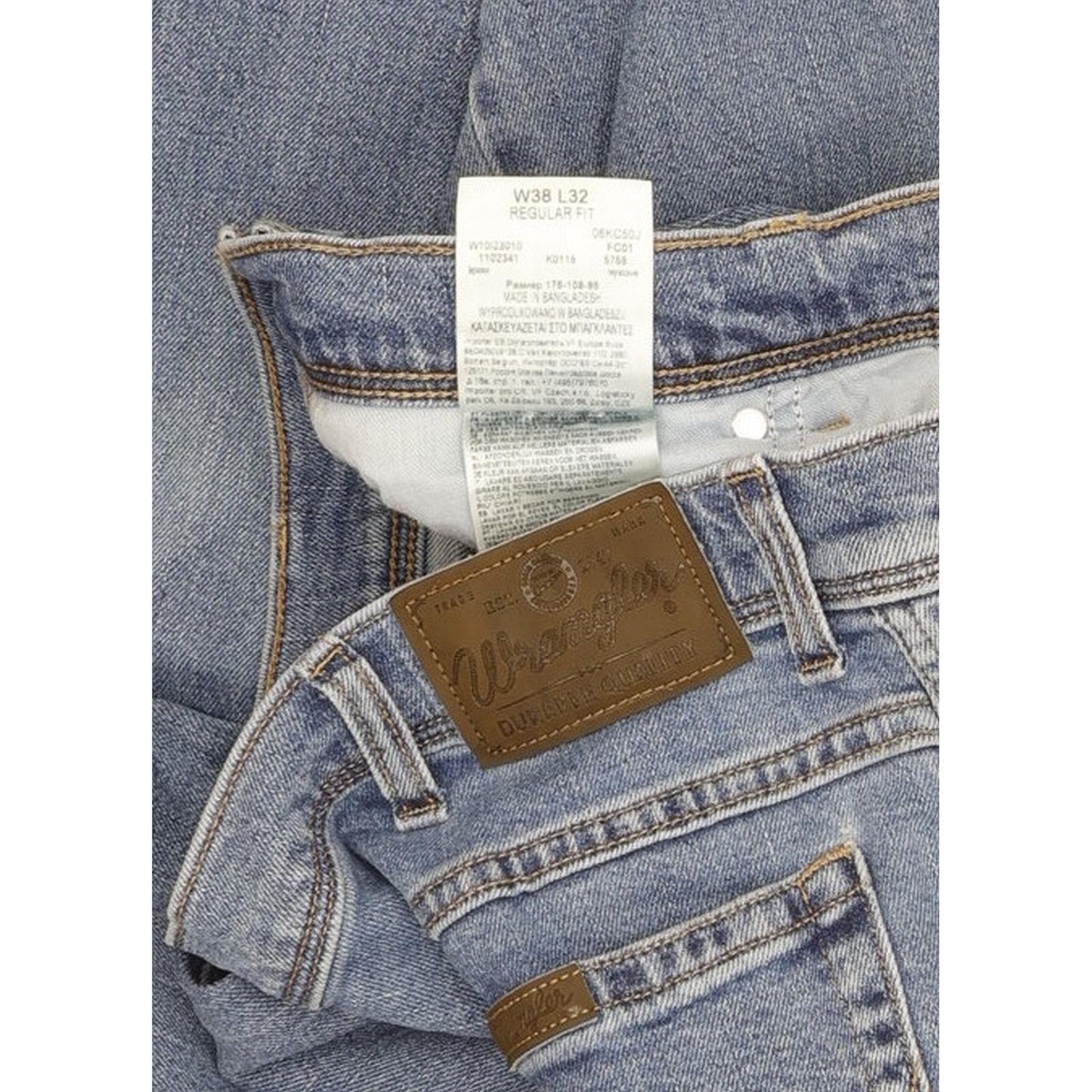 Wrangler Durable Quality Men Blue Straight Regular Stretch Jeans W38 L32