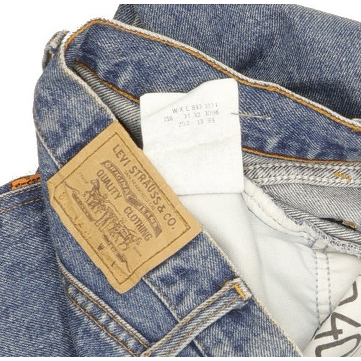 Levi's 840 Men Blue Tapered Relaxed Jeans W30 L32
