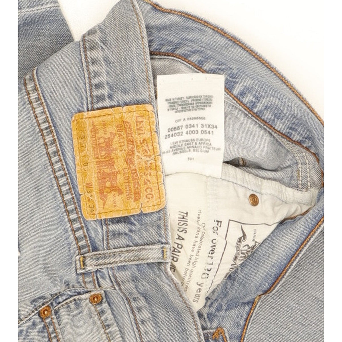 Levi's 557 Blue Bootcut Slim Jeans W31 L32